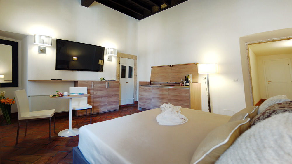 רומא Navona Luxury Apartments מראה חיצוני תמונה