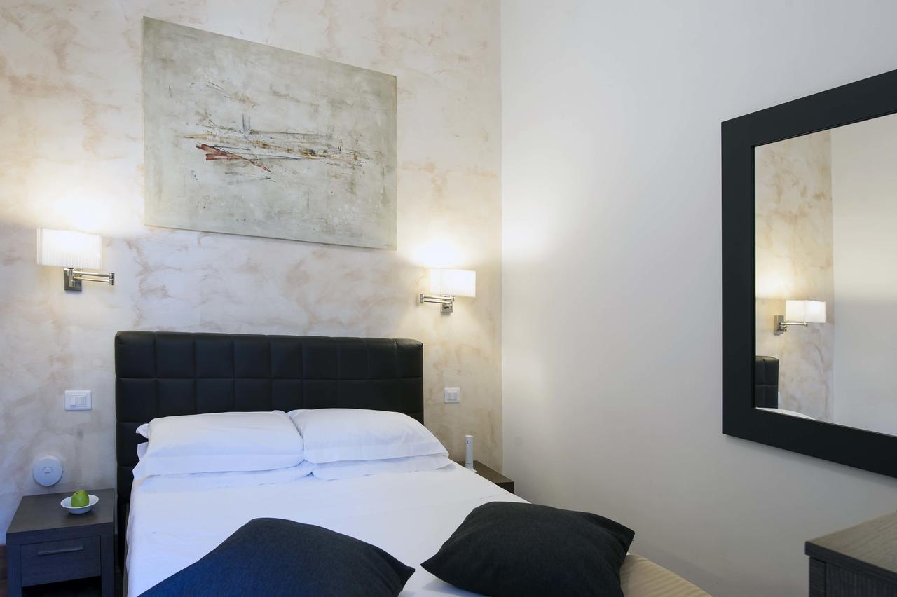 רומא Navona Luxury Apartments מראה חיצוני תמונה